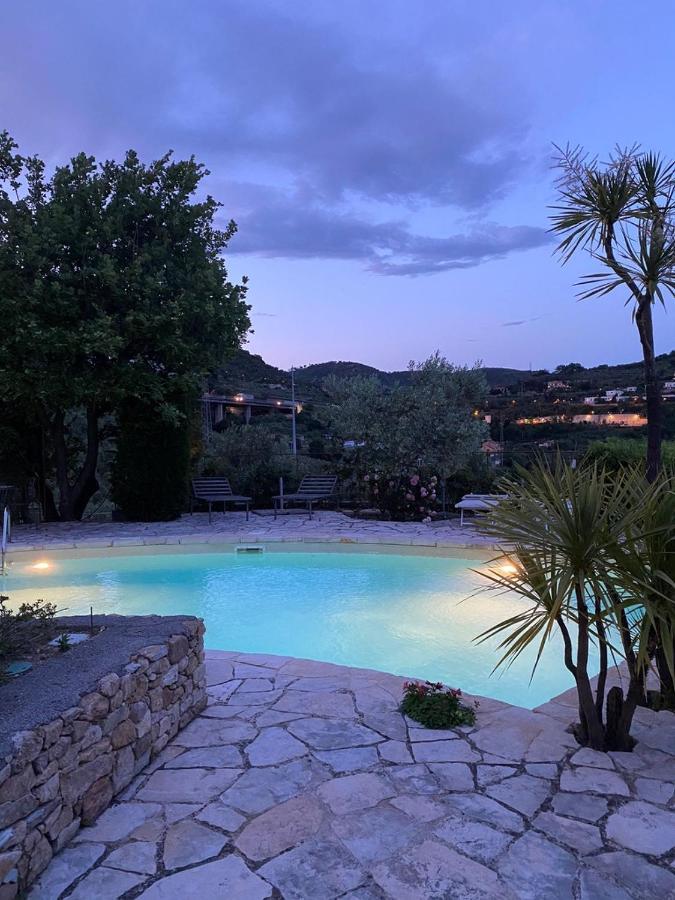Relais San Sebastiano Vila Pietra Ligure Exterior foto